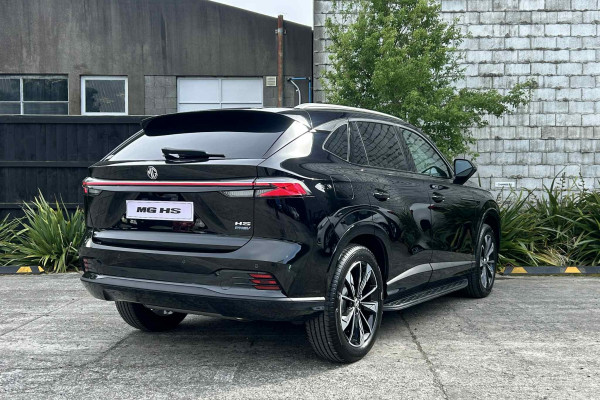 2026 MG HS Plug-in Hybrid Essence SUV Image 3