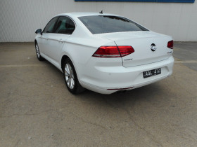 2015 MY16 Volkswagen Passat 132TSI COMFORTLIN Sedan