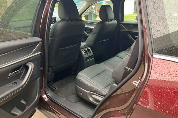 2025 Mazda CX-80 KL G40e GT SUV Image 12