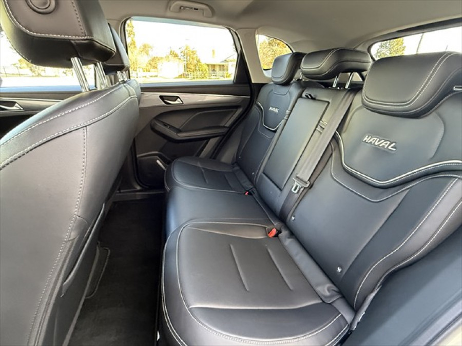 2022 Haval Jolion A01 Ultra Hybrid SUV Image 15