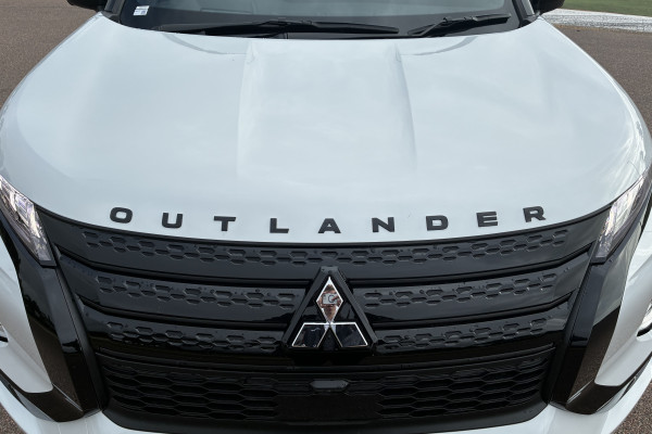 2025 MY24 Mitsubishi Outlander ZM PHEV GSR SUV Image 10