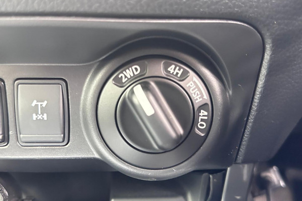 2021 MY21.5 Nissan Navara D23 ST-X Ute Image 34