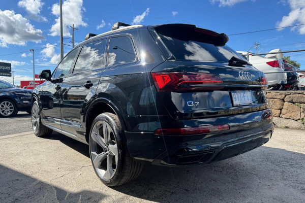 2022 Audi Q7 4M 55 TFSI S line SUV Image 8