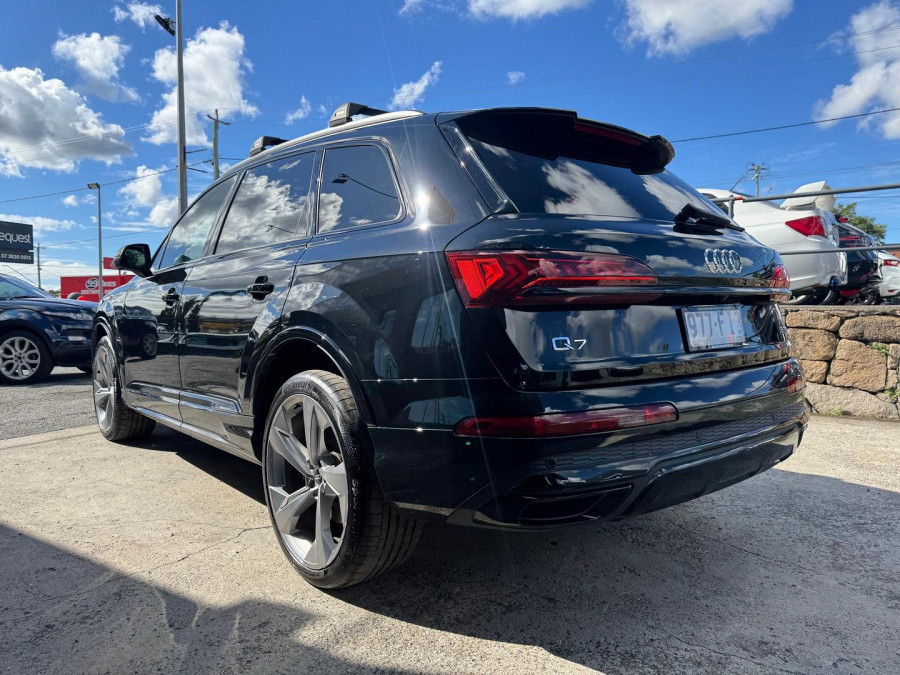 2022 Audi Q7 4M 55 TFSI S line SUV Image 8