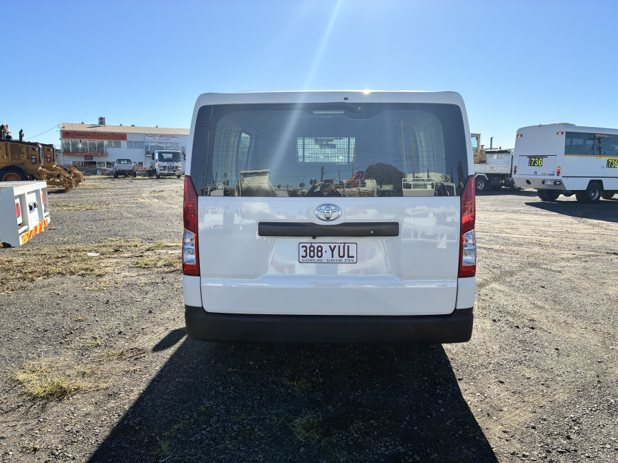 2019 Toyota HiAce GDH300R  Van Image 3