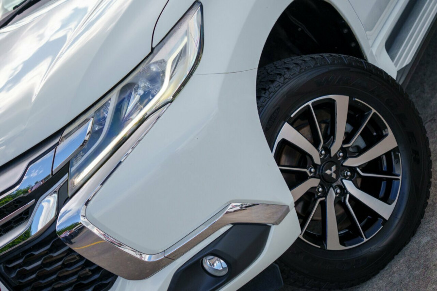 2019 Mitsubishi Pajero Sport QE GLS SUV Image 6