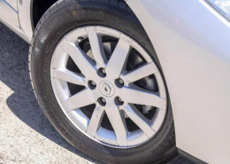 2010 Renault Fluence X38 Dynamique Sedan