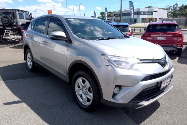 2018 Toyota RAV4 ZSA42R GX SUV Image 4