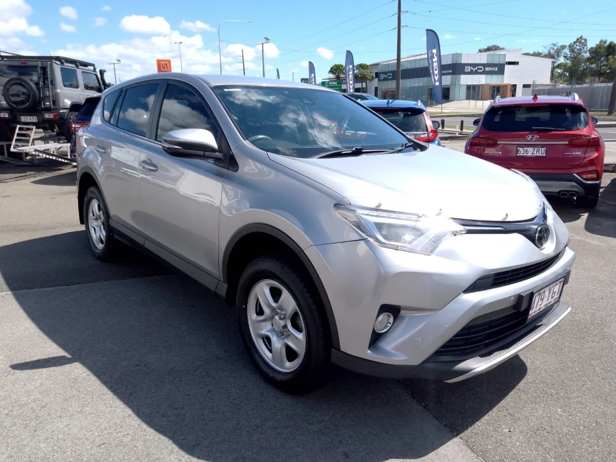 2018 Toyota RAV4 ZSA42R GX SUV Image 4