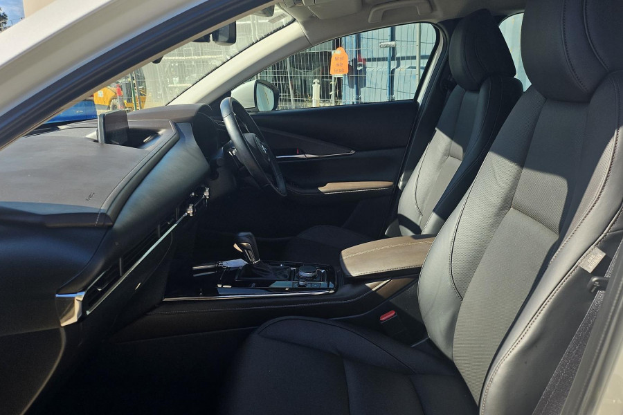 2023 Mazda CX-30 DM Series G25 Touring SUV Image 12