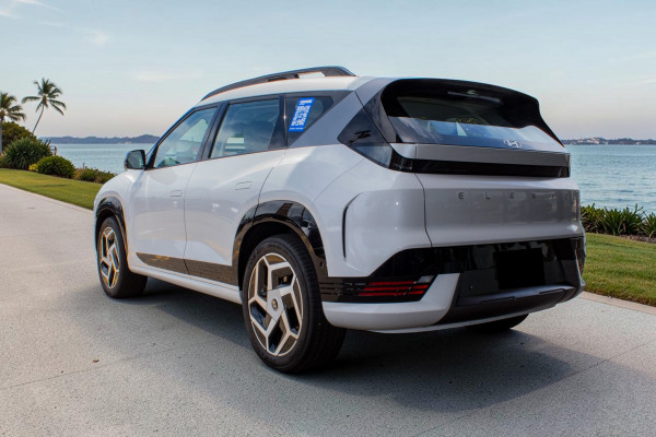 2026 Hyundai ELEXIO OE1.V1 Elite Other Image 6