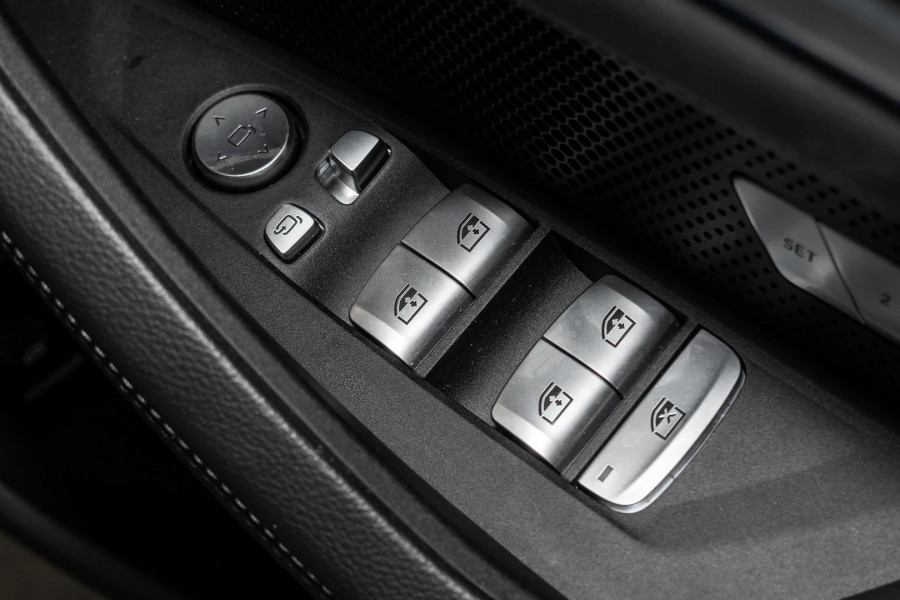 2025 BMW i4 G26 eDrive35 Hatch