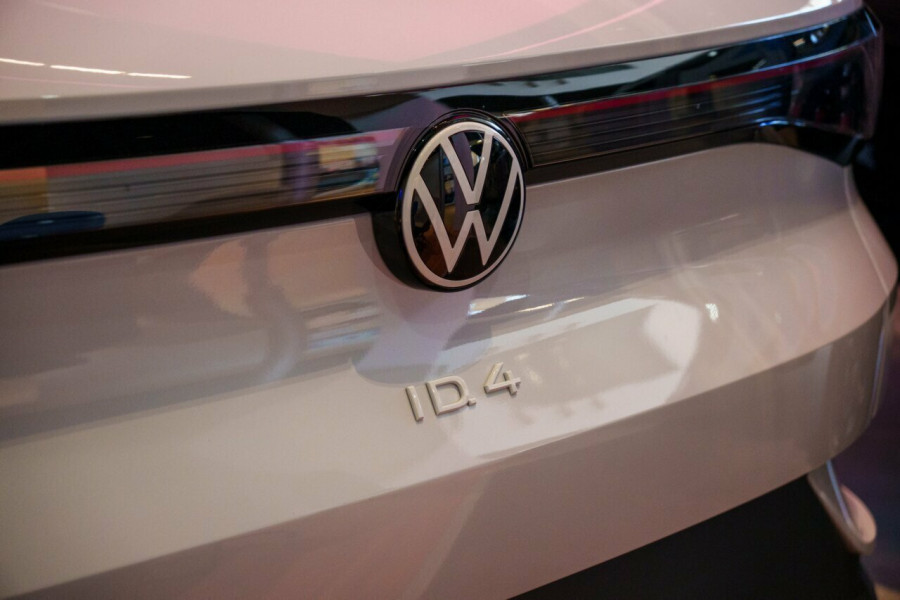 2025 Volkswagen ID. 4 E2 Pro SUV Image 7