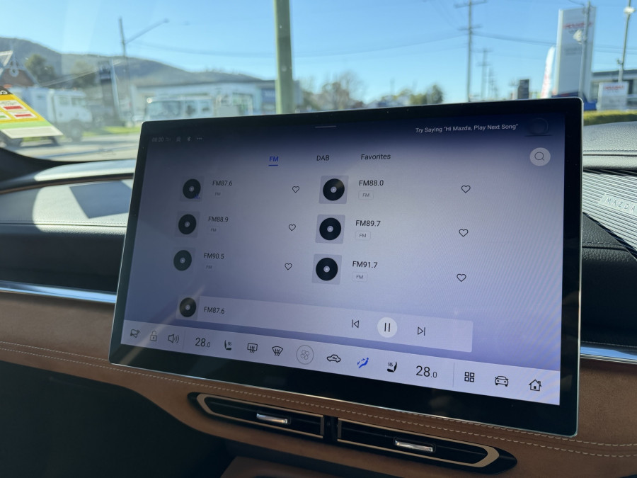 2026 Mazda 6e  E35 Atenza Hatch Image 22