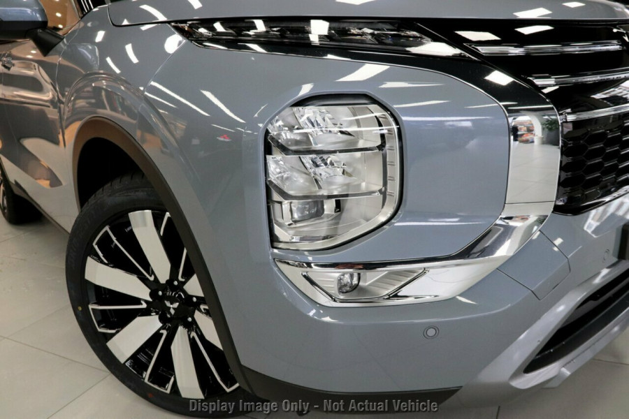 2025 Mitsubishi Outlander ZM Aspire SUV Image 2