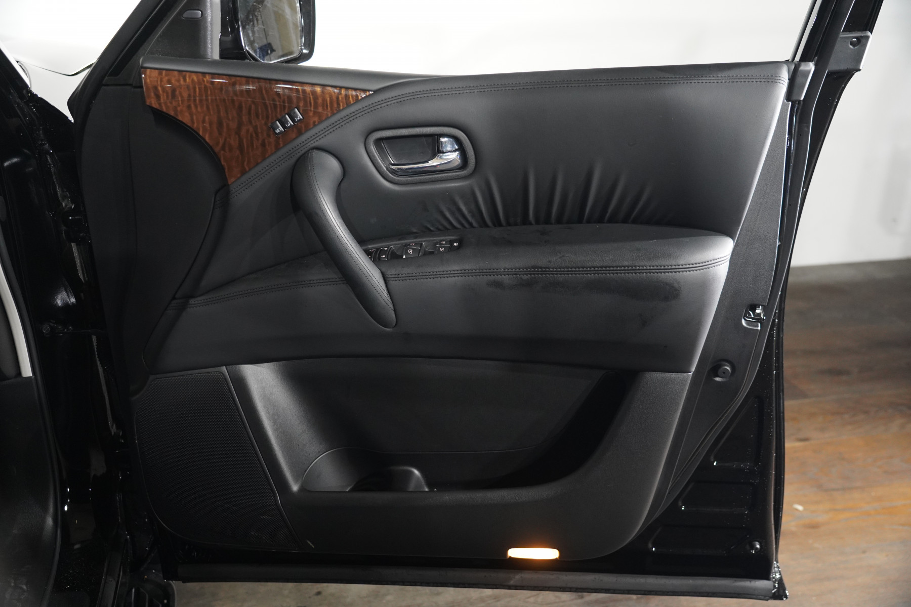 2024 Nissan Patrol Ti-L (4x4) SUV Image 32