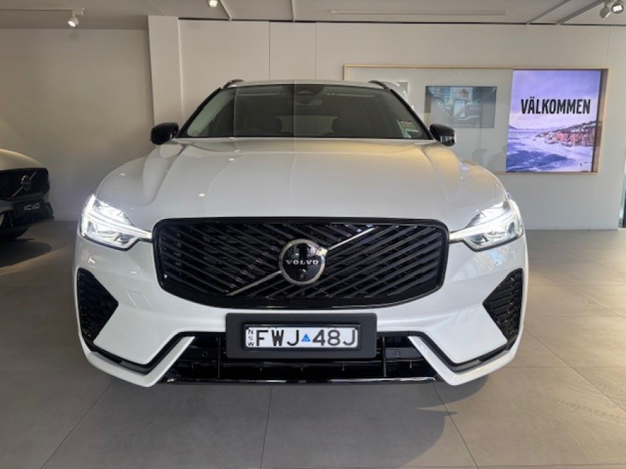 2025 MY26 Volvo XC60 UZ Plus T8 Plug-in Hybrid Dark SUV Image 8