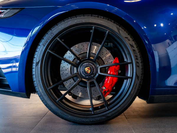 2022 Porsche 911 992 Carrera GTS Coupe image 7