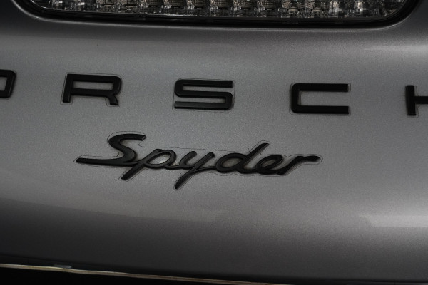 2016 Porsche Boxster Spyder Convertible Image 21