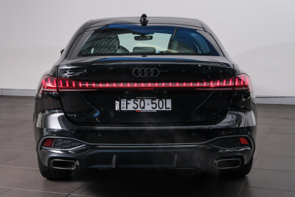 2025 Audi A5 B10 TFSI 150kW S line Sedan image 5