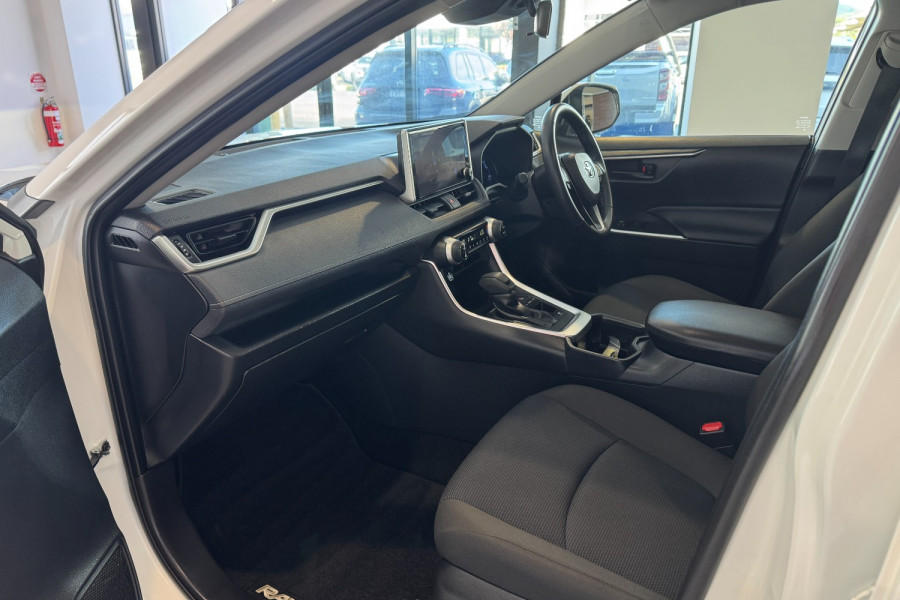 2024 MYon Toyota RAV4 AXAH52R GX SUV Image 13