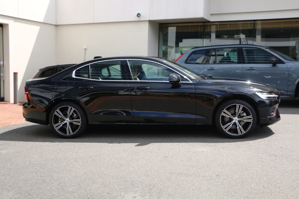 2019 MY20 Volvo S60 Z Series T5 Inscription Sedan Image 5