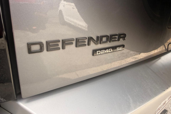 2020 Land Rover Defender L663 110 D240 SE SUV Image 27