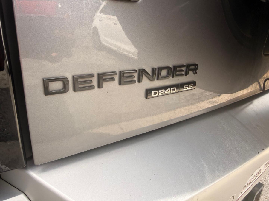 2020 Land Rover Defender L663 110 D240 SE SUV Image 27