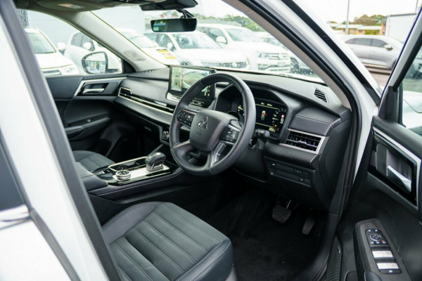 2025 Mitsubishi Outlander ZM Aspire SUV Image 17