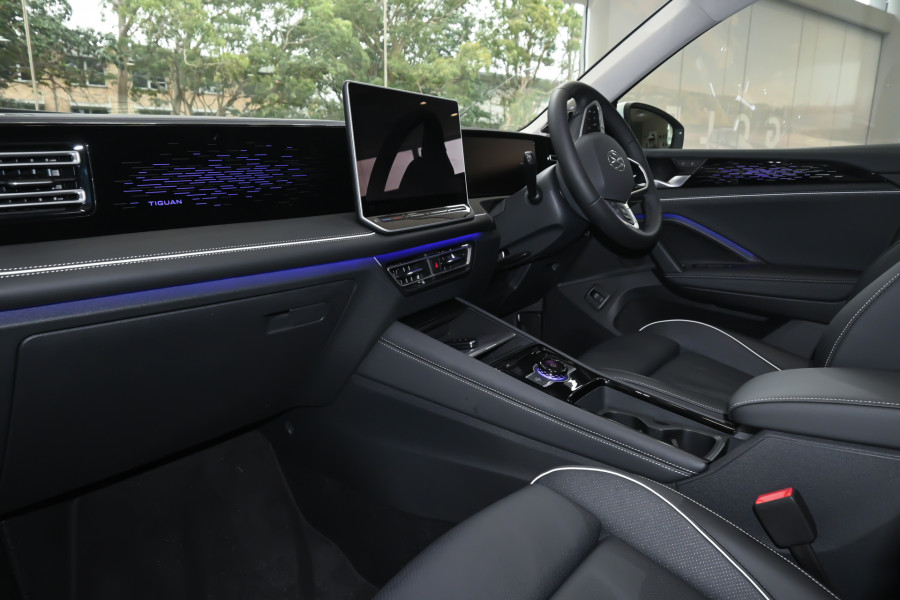 2025 Volkswagen Tiguan CT 150TSI Elegance SUV Image 8