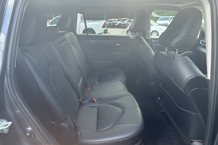 2021 Toyota Kluger AXUH78R Grande Wagon Image 8