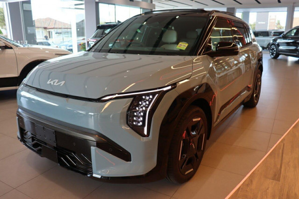 2025 Kia EV3 SV GT-Line SUV Image 5