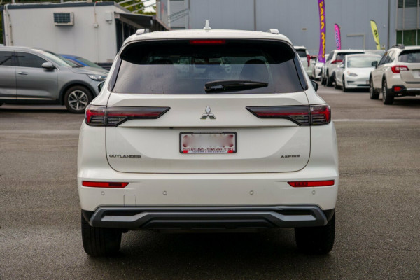 2025 Mitsubishi Outlander ZM Aspire SUV Image 3