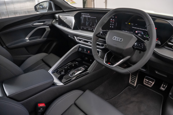 2025 Audi Q5 GU TDI 150kW Sport SUV image 7