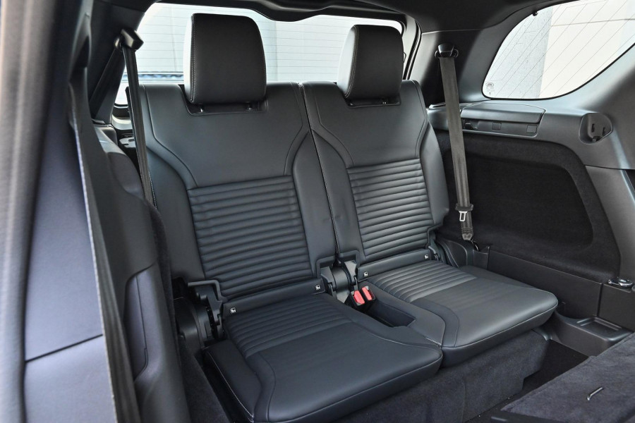 2025 Land Rover Discovery Series 5 D350 Dynamic HSE SUV
