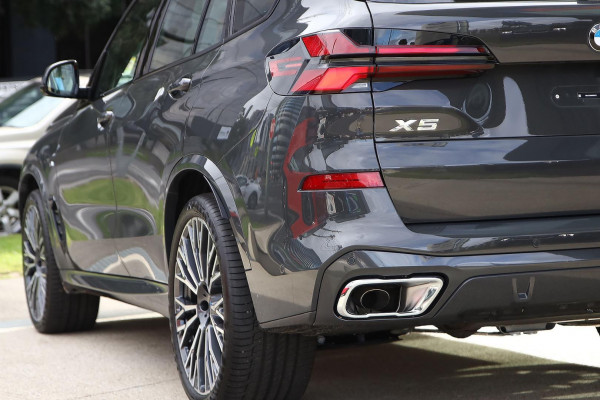 2026 BMW X5 G05 LCI xDrive30d M Sport SUV image 6