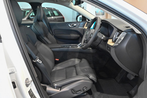 2026 Volvo XC60 UZ Ultra B5 Dark SUV Image 6