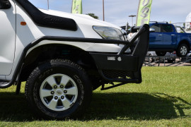 2012 Toyota HiLux KUN26R MY12 SR Cab chassis Image 5