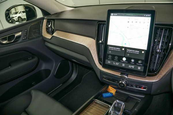 2025 MY26 Volvo XC60 UZ Plus T8 Plug-in Hybrid Dark SUV Image 10