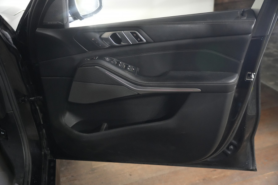 2019 BMW X5 M50d SUV
