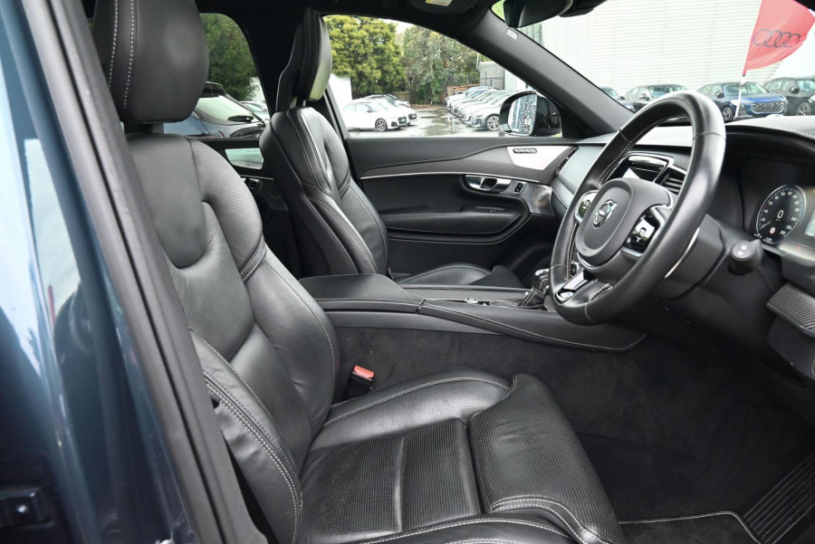 2020 Volvo XC90 L Series D5 R-Design SUV Image 15