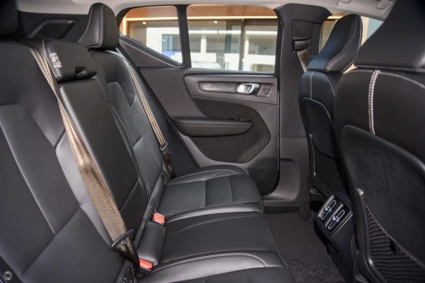 2026 Volvo XC40 XZ Plus B4 SUV Image 1