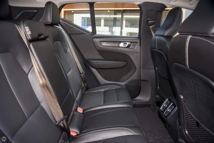 2026 Volvo XC40 XZ Plus B4 SUV Image 1
