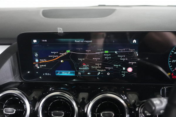 2021 Mercedes-Benz B180 Hatch image 19