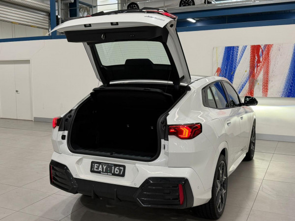 2025 BMW X2 U10 xDrive20i M Sport SUV image 5