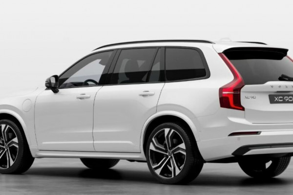 2024 MY25 Volvo XC90 L Series Ultra T8 Plug-In Hybrid SUV Image 2