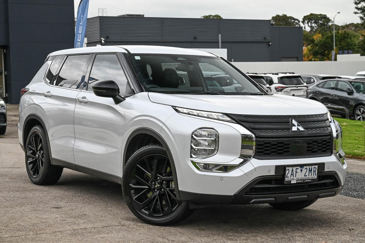 2024 Mitsubishi Outlander ZM Black Edition SUV