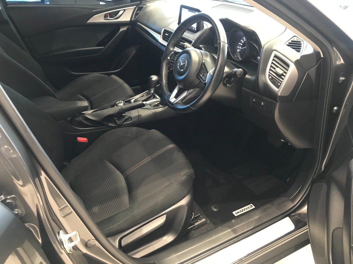 2017 Mazda 300lah5m MAZDA3 L 1 Hatch Image 11