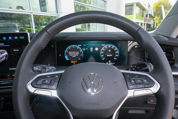 2025 Volkswagen Tayron R4 110TSI Life SUV Image 11