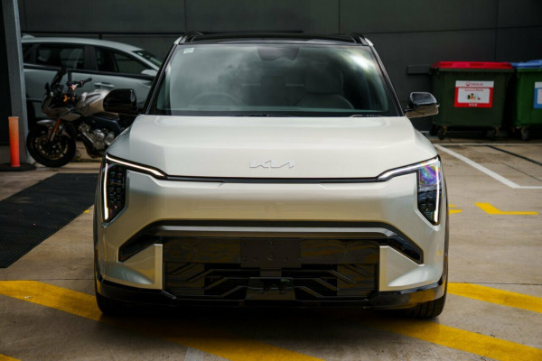 2025 Kia EV3 SV GT-Line SUV Image 5